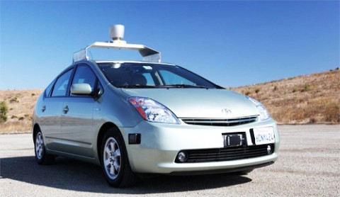 Lire la suite à propos de l’article La première Google Car se conduit toute seule !